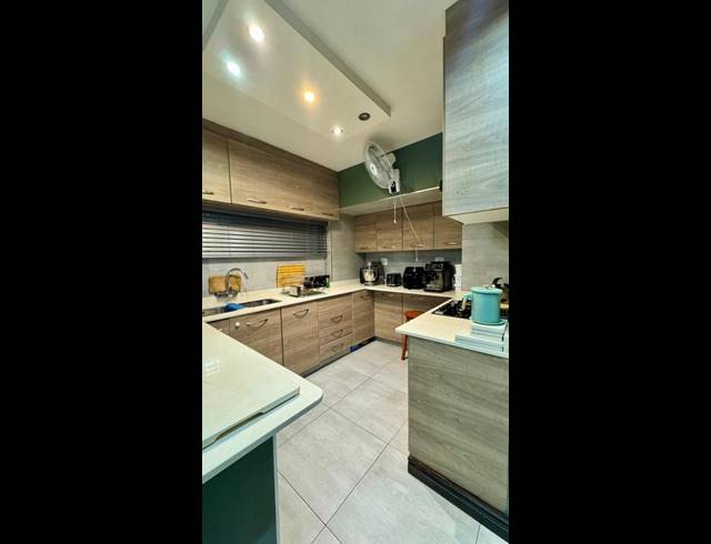 2 BEDROOM APARTMENT FOR SALE IN NORTH BEACH